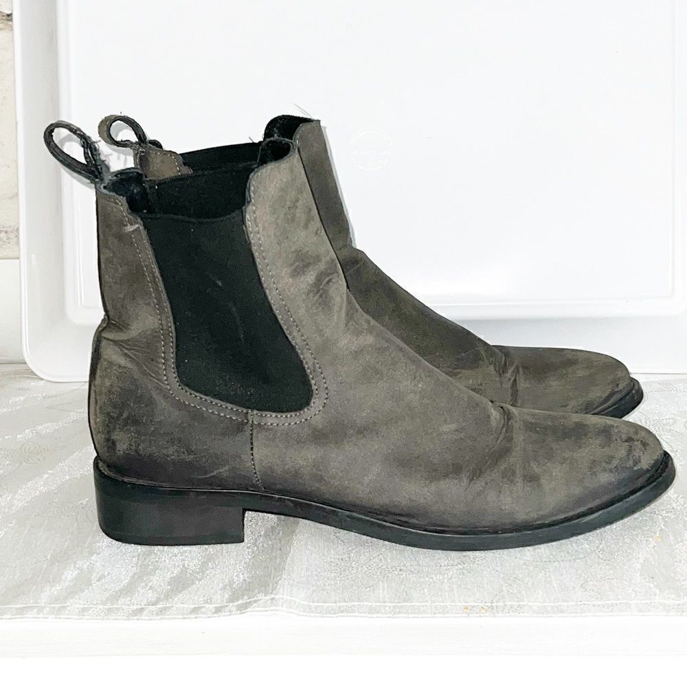 Thursday Boot Company Duchess Women’s Chelsea Boot Shadow Grey Sz Women’s 10